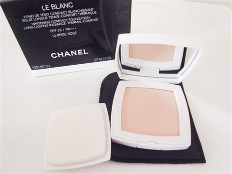 chanel le blanc whitening compact foundation long lasting radiance